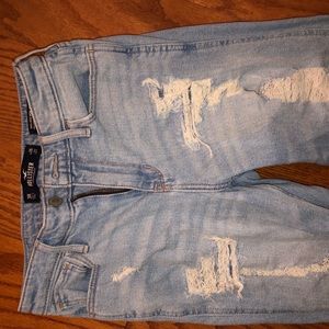 Hollister Jeans - Hollister ripped mom jeans Hollister Jeans - Hollister ripped mom jeans